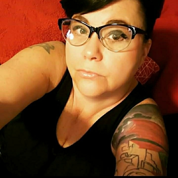 Meet your Posher, Jamie - Picture 1 of 1